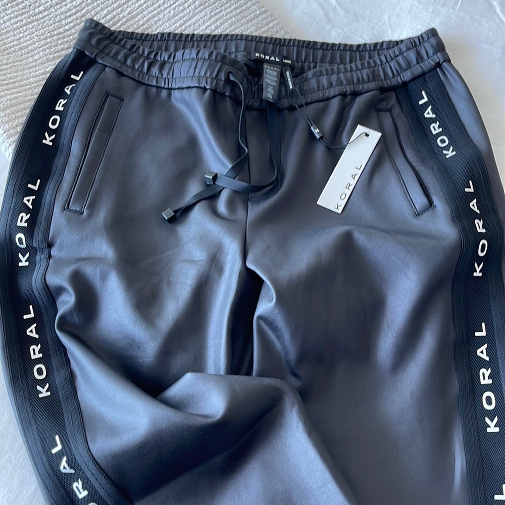 Koral Logo Sweatpants